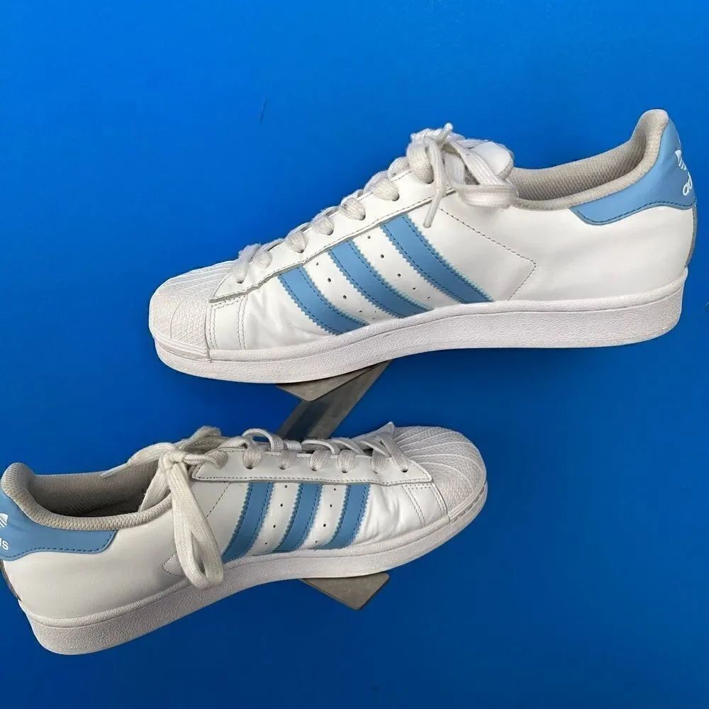 Adidas women shoes  BY3723 size 9.5 preowned